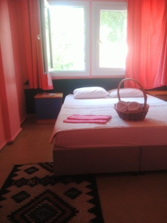 Holiday Hotel ดาลยัน ภายนอก รูปภาพ